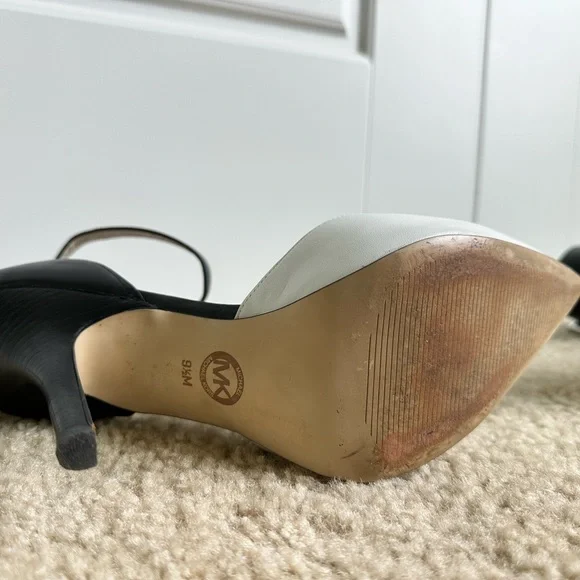 9 1/2 Michael Kors ankle strap heels - Picture 5 of 8
